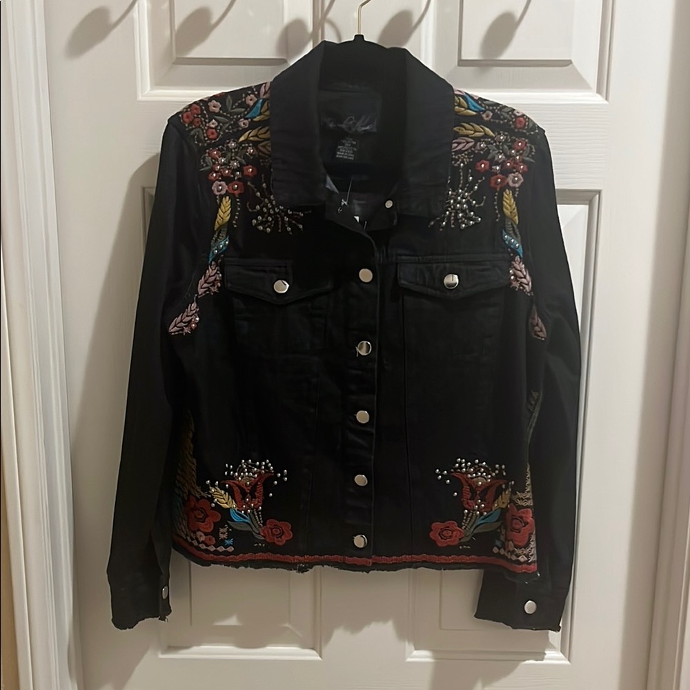 Brandon Thomas Black Jean Jacket with Vibrant Embroidery